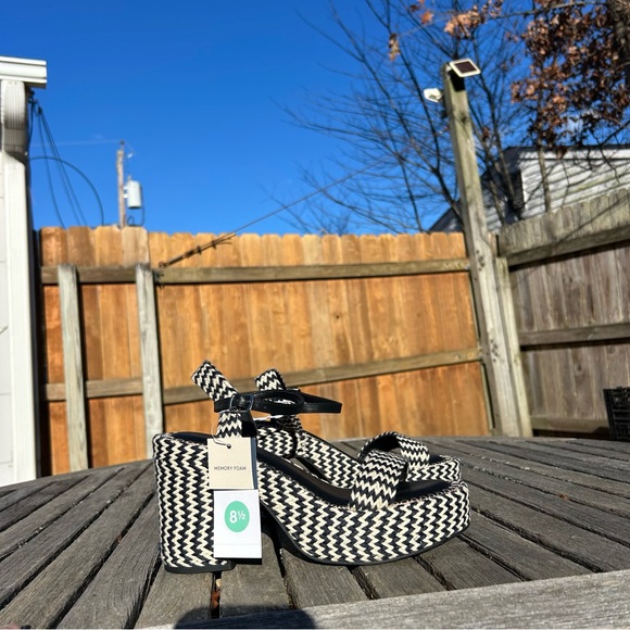 Women's Madeline Woven Platform Sandal universal thread size 8.5 whimsy summer - Picture 4 of 9